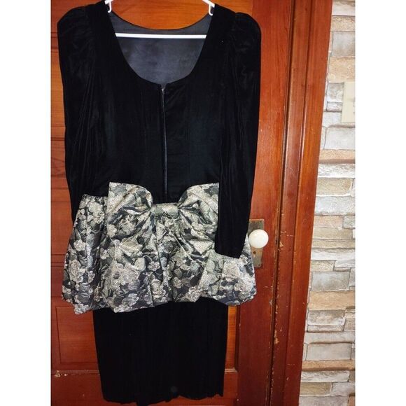 Sz 9/10 Vintage Black Velvet Bodycon Metallic Gold Big Bow Dress Cupcake - Picture 7 of 13